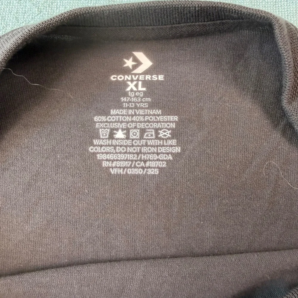 Converse Boys XL Charcoal Gray Long Sleeve Graphic T-Shirt All Star Sneaker Logo